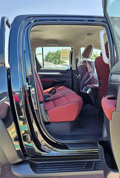 Toyota Hilux SR5 (NON GCC) SR5 TRD || WOOD INTERIOR W VISOR | 4.0L PETROL V6 4WD | BLIND SPOT | DIFFLOCK | DVD+CAMERA | READY S-13