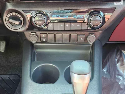 Toyota Hilux SR5 (NON GCC) SR5 TRD || WOOD INTERIOR W VISOR | 4.0L PETROL V6 4WD | BLIND SPOT | DIFFLOCK | DVD+CAMERA | READY S-18