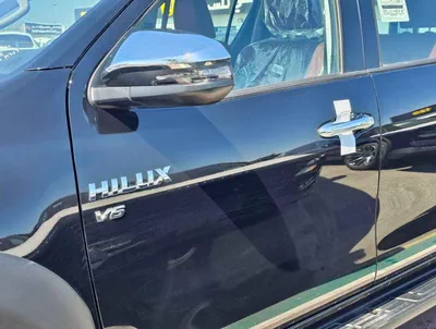 Toyota Hilux SR5 (NON GCC) SR5 TRD || WOOD INTERIOR W VISOR | 4.0L PETROL V6 4WD | BLIND SPOT | DIFFLOCK | DVD+CAMERA | READY S-7