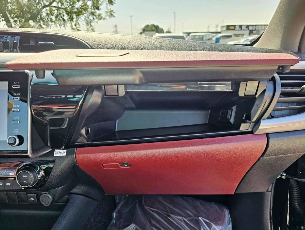 Toyota Hilux SR5 (NON GCC) SR5 TRD || WOOD INTERIOR W VISOR | 4.0L PETROL V6 4WD | BLIND SPOT | DIFFLOCK | DVD+CAMERA | READY S-19-0