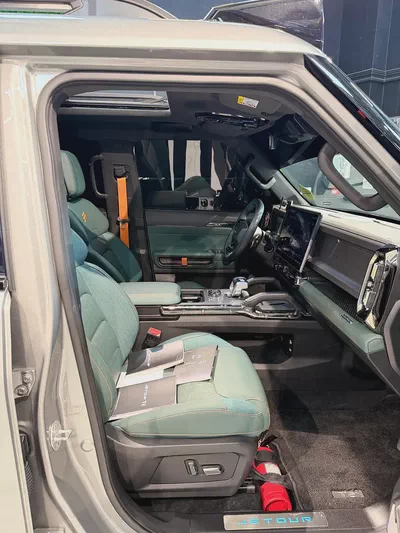 Jetour T2 Traveler Plus 2026 GCC Elite 10 Years Warranty-17