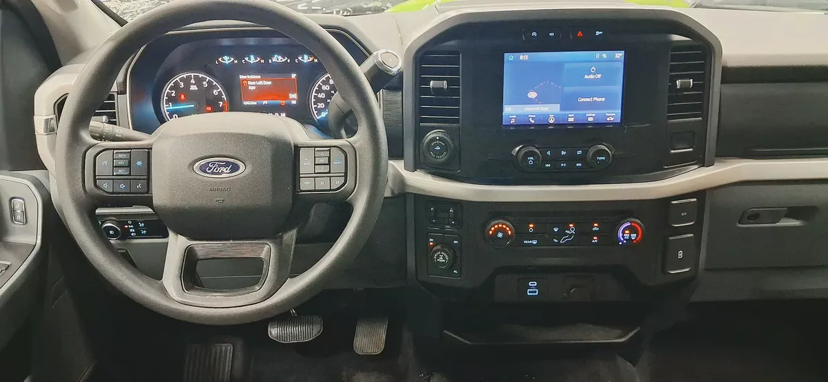 2023 Ford F150 V8 XTR Package No Accidents-13-13