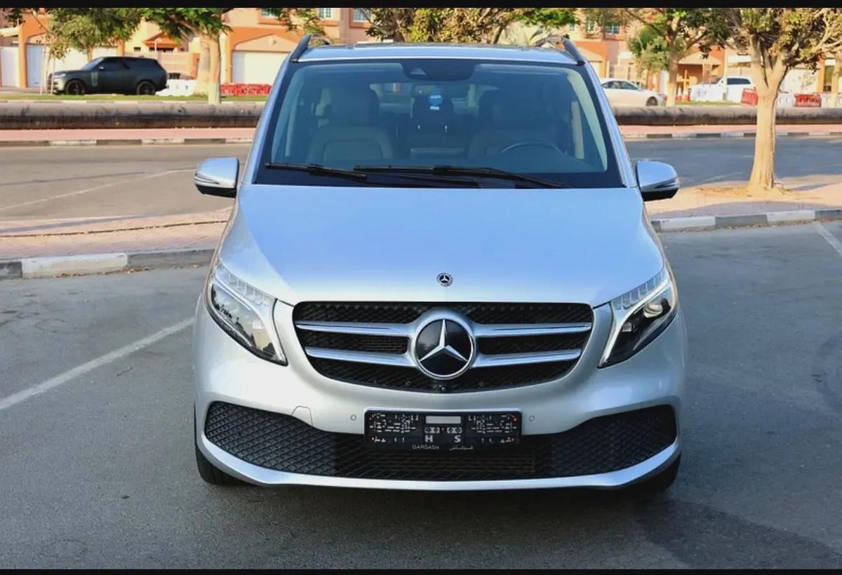 V250 - GCC SPECS - ACCIDENT FREE - FULL SERVICE HISTORY - UNDER WARRANTY - EXCELENT CONDITION --5-5