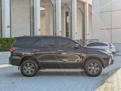 TOYOTA FORTUNER 2016 GCC V4 2.7L 4X4 IN EXCELLENT CONDITION-14
