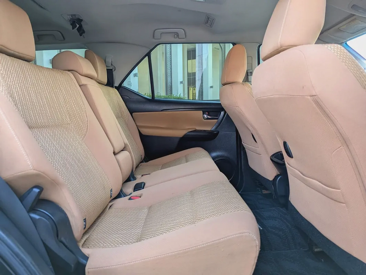 TOYOTA FORTUNER 2016 GCC V4 2.7L 4X4 IN EXCELLENT CONDITION-4-4