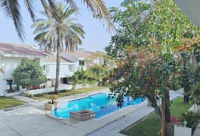 Townhouse for rent in Falcon Villas, Al Garhoud-14