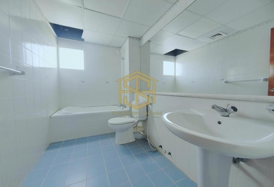 Townhouse for rent in Falcon Villas, Al Garhoud-20