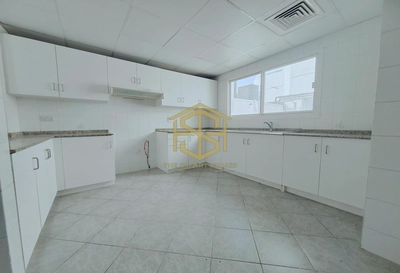 Townhouse for rent in Falcon Villas, Al Garhoud-21