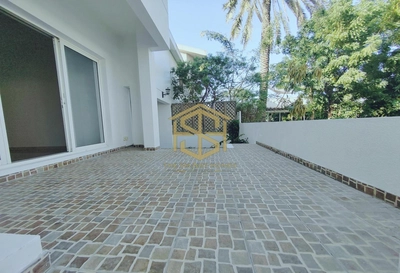 Townhouse for rent in Falcon Villas, Al Garhoud-22