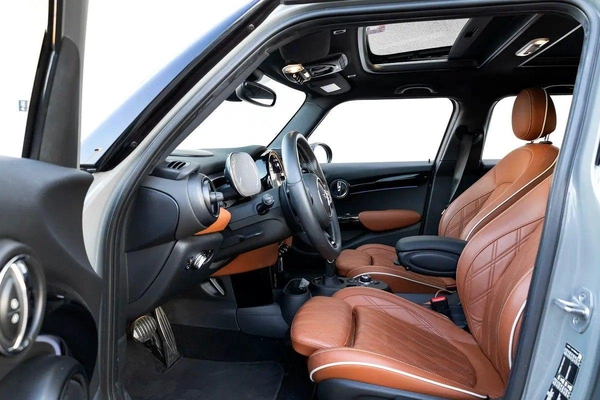 For sale MINI Hatch Cooper S III (F55/F56) Facelift 2, 2.0 l, 2023 in Dubai