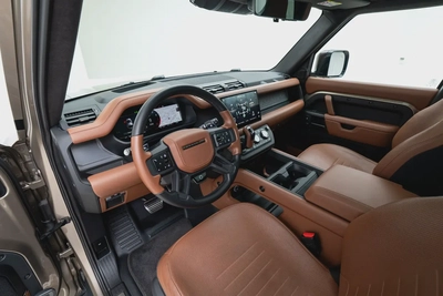 2025 LAND ROVER DEFENDER P635 OCTA | GCC 5 YEARS WARRANTY | 635 HP | HIGH SPEC-8