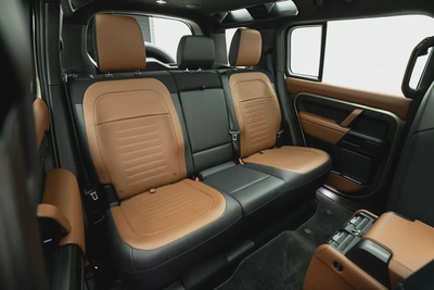 2025 LAND ROVER DEFENDER P635 OCTA | GCC 5 YEARS WARRANTY | 635 HP | HIGH SPEC-12