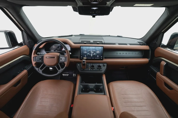 2025 LAND ROVER DEFENDER P635 OCTA | GCC 5 YEARS WARRANTY | 635 HP | HIGH SPEC