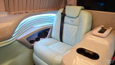 Mercedes Benz V300 VIP BUSINESS VAN –  FULL LUXURY OPTION | BRAND NEW | GCC | 2025-8
