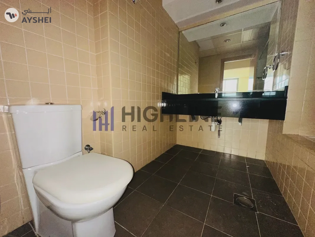 Elegant 1BHK | Prime location | Semi Closed Kitchen-3-3