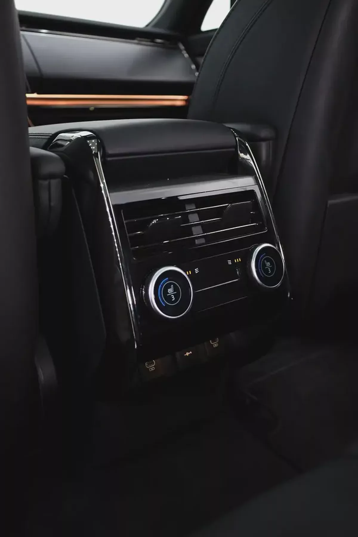 RANGE ROVER SPORT V6 - P400 IN PERFECT CONDITION-13-13