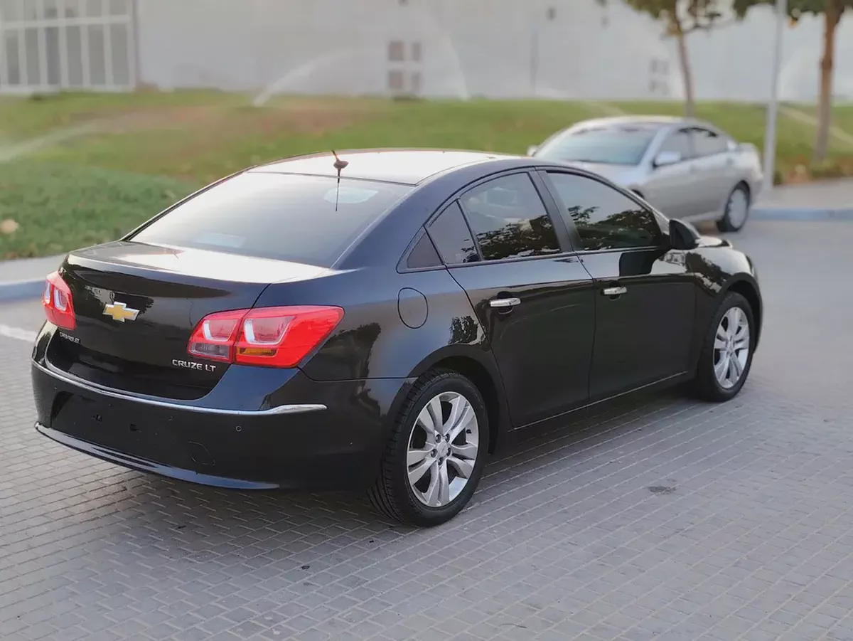 Chevrolet Cruze 2016 GCC FULL Option Top With Navigation Premium Condition 4 Cylinder Sedan-13-13