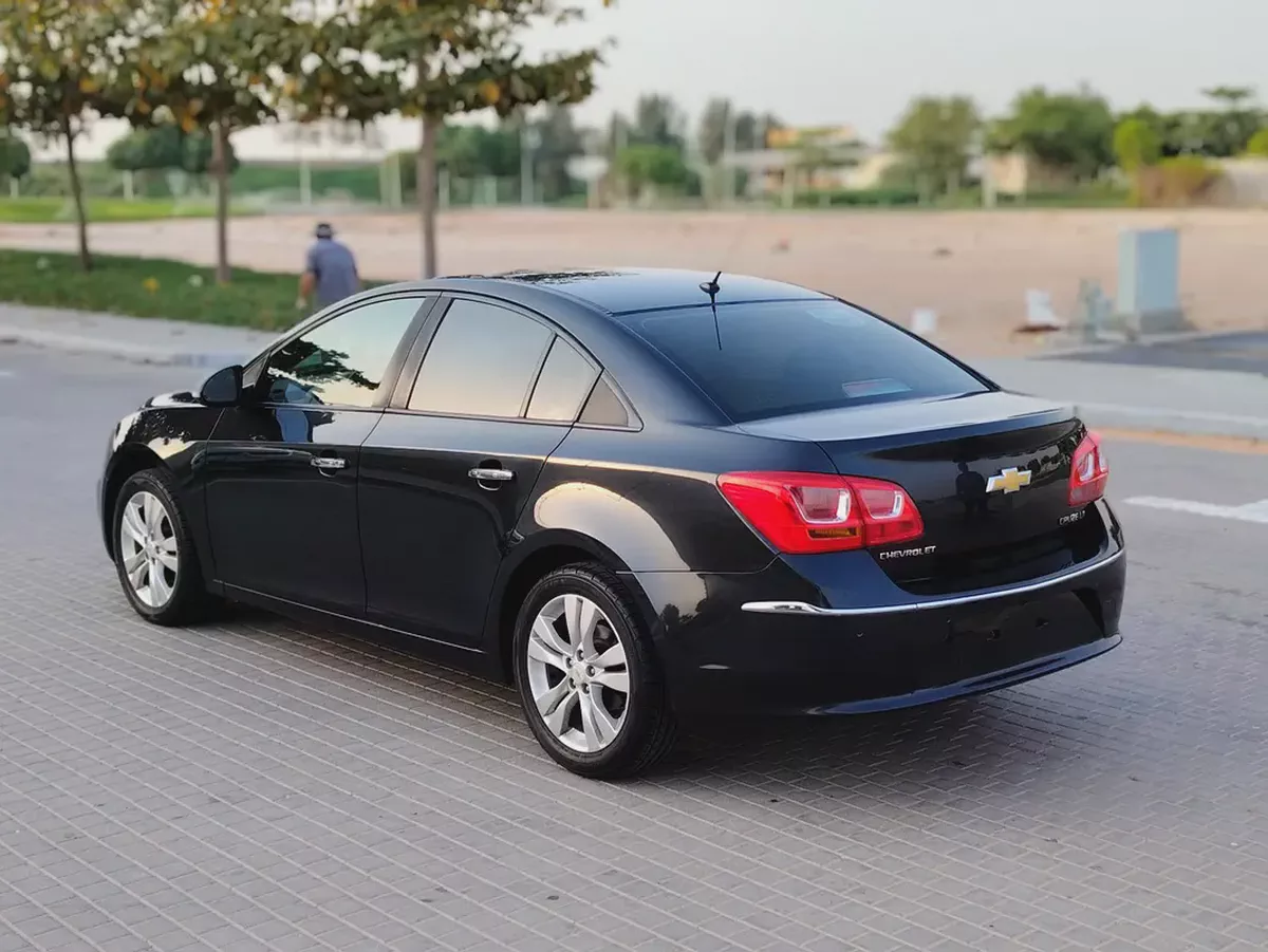 Chevrolet Cruze 2016 GCC FULL Option Top With Navigation Premium Condition 4 Cylinder Sedan-15-15