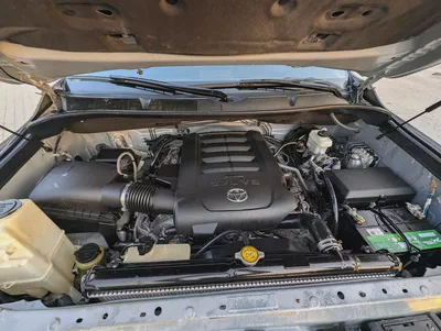 2019 Toyota Tundra Crewmax SR5 - GCC Specs interior and Exterior Excellent Condition-19