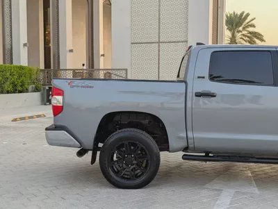 2019 Toyota Tundra Crewmax SR5 - GCC Specs interior and Exterior Excellent Condition-8
