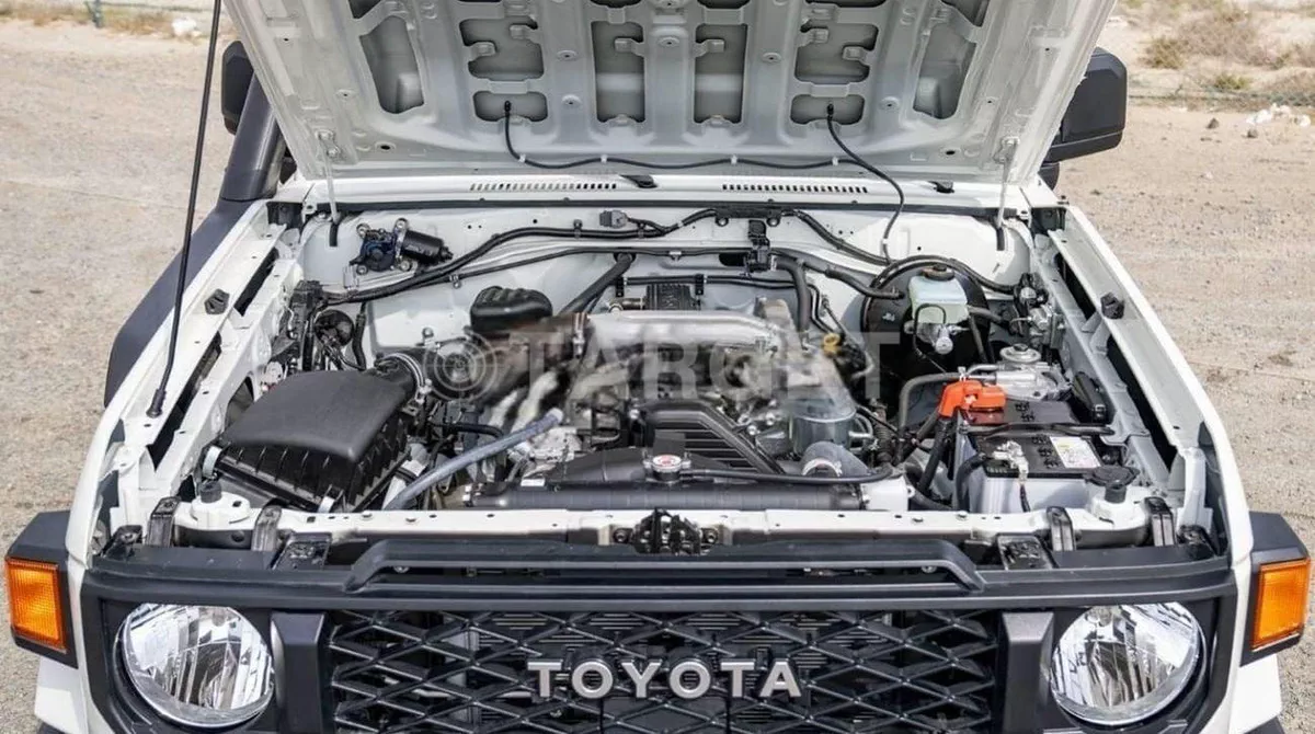 Toyota Land Cruiser Pick Up LC79 DC 4.5L V8 DIESEL-8-0