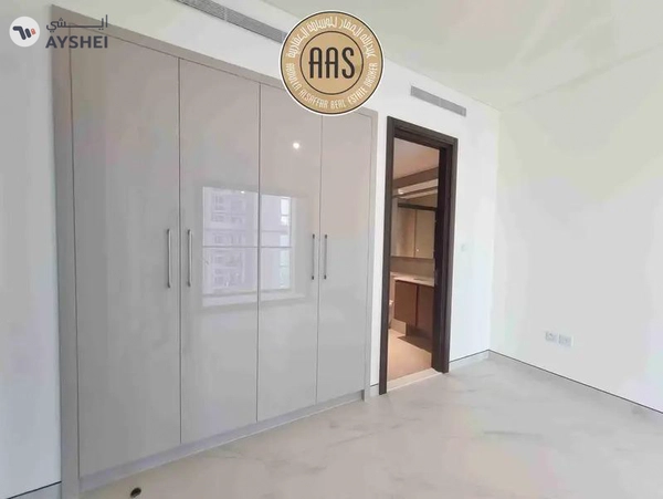 Elegant 2BHK • Spacious Layout • High Floor • Rent 155k