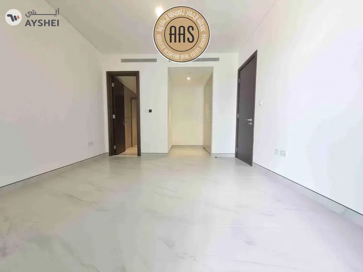 Elegant 2BHK • Spacious Layout • High Floor • Rent 155k-7-7