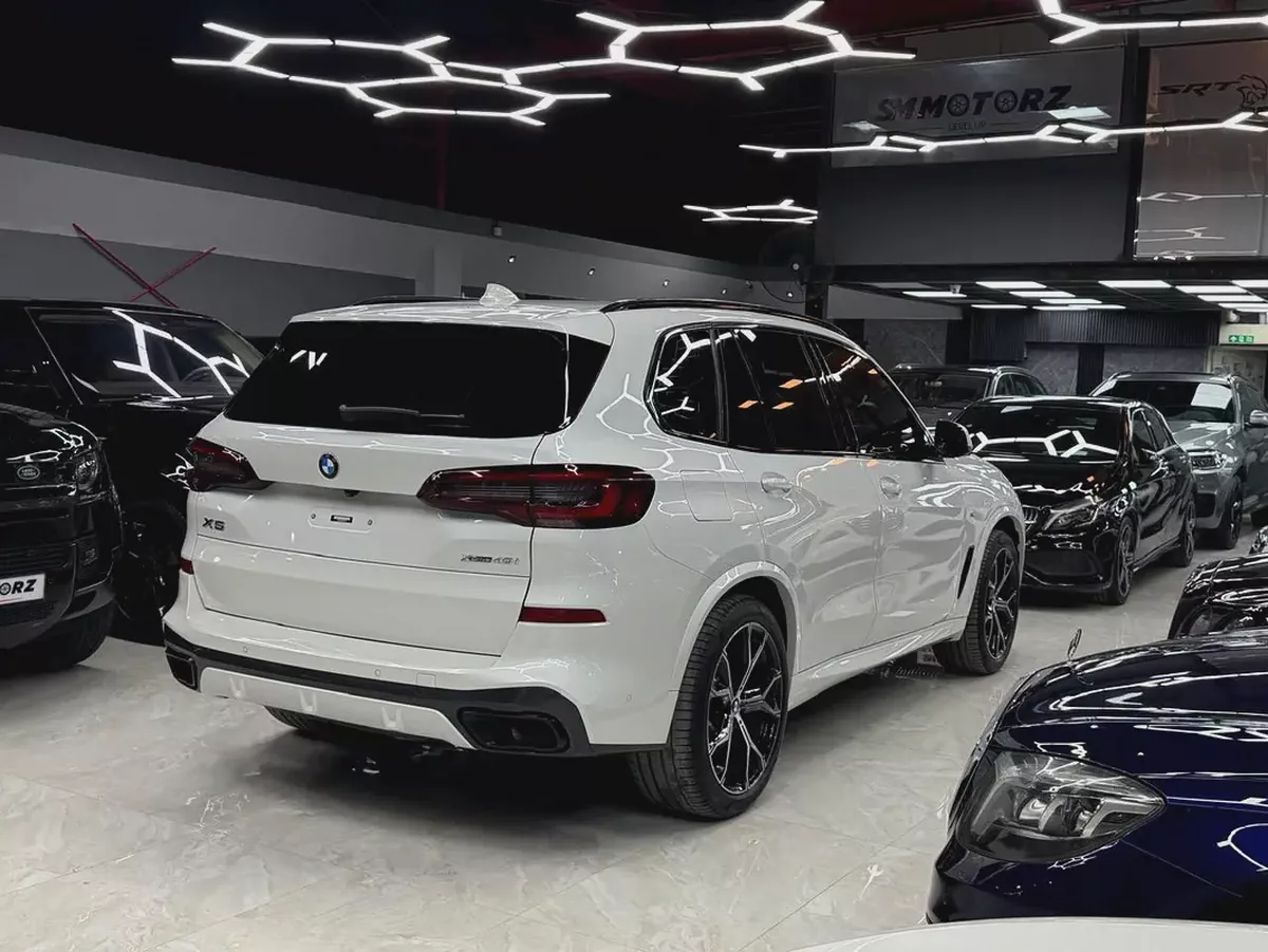 BMW Warranty 2027 or 200k | JUST Serviced (BMW) | Original Paint | GCC-13-13