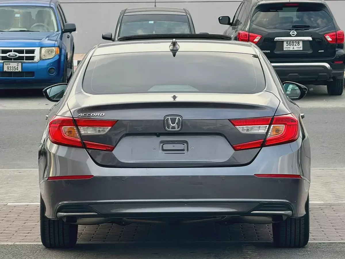 Honda Accord, 2018  GCC specs, full option, in excellent condition,-5-5