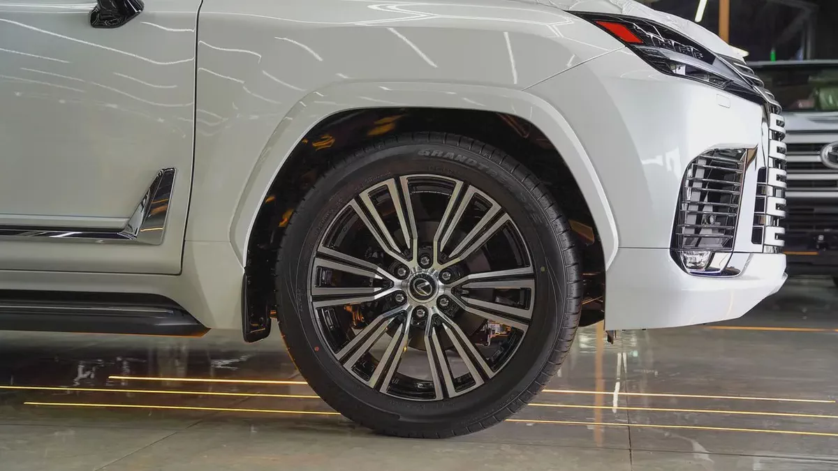 Lexus LX 600 Signature 2026 GCC Specs-4-4