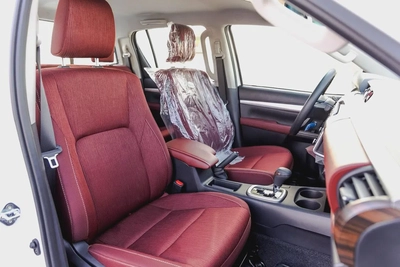 Toyota Hilux Double Cab GLXS-V 2.8 dsl 2026 GCC Specs-4