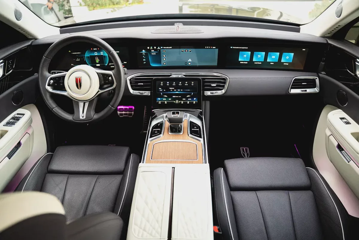 Hongqi E-HS9 Deluxe 2022 Agency Warranty Full Service History GCC-17-17
