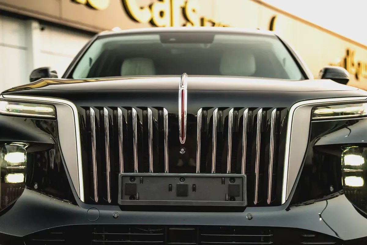 Hongqi E-HS9 Deluxe 2022 Agency Warranty Full Service History GCC-1-1