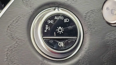MERCEDES BENZ - E CLASS - E 200 - 2026 MODEL - BLACK COLOR - 0 KM - KOREAN SPECS-5