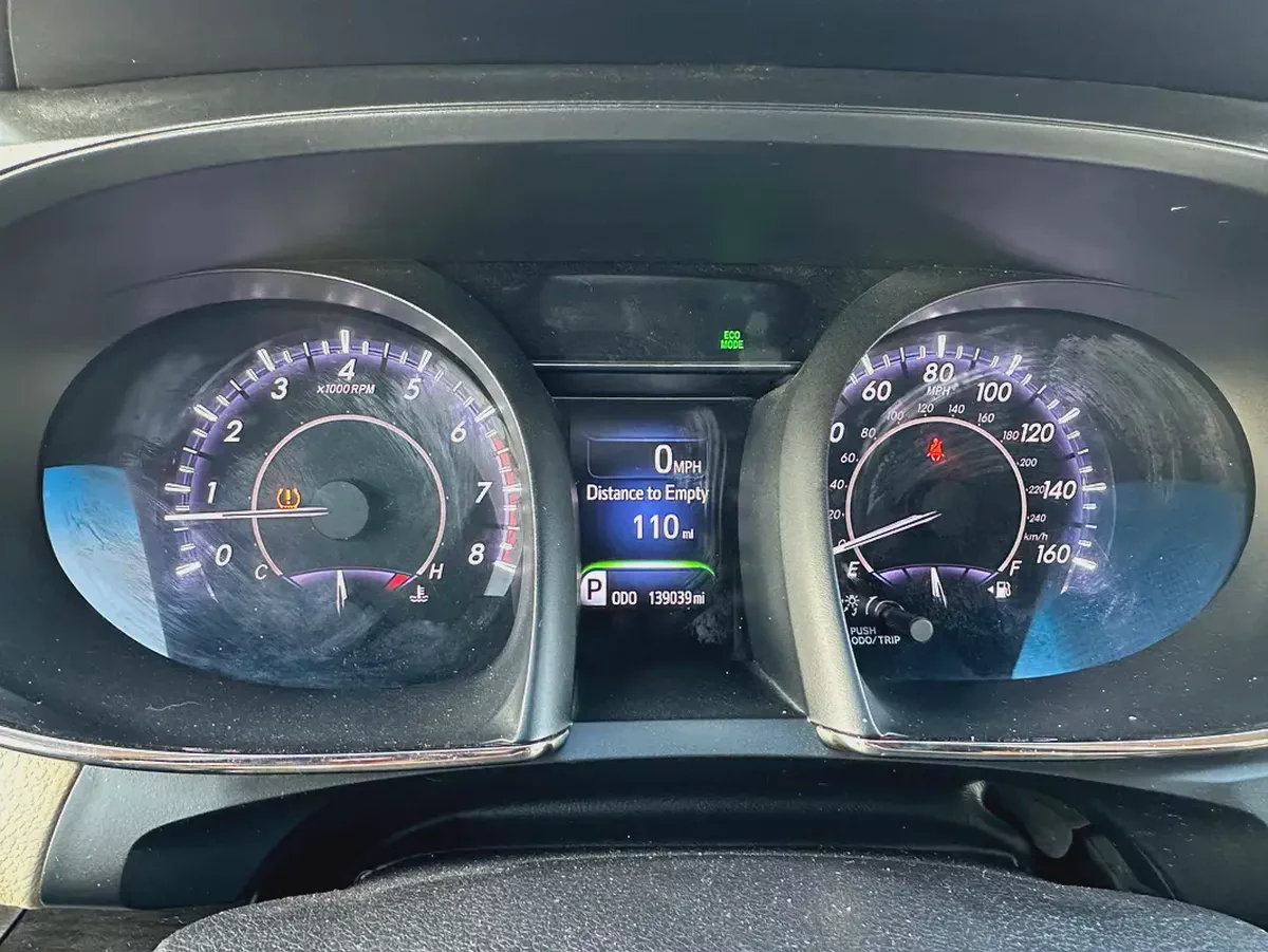Toyota Avalon 2016 limited-13-13