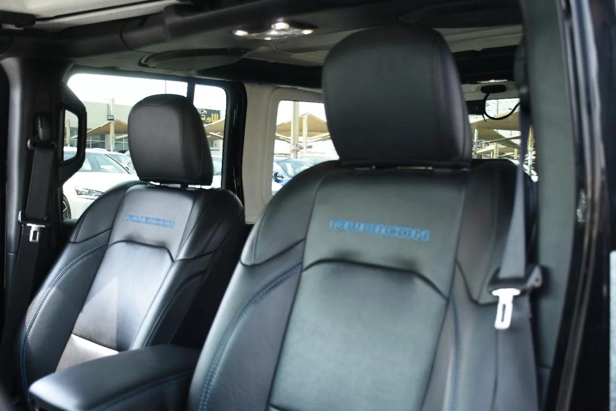 RUBICON 4XE ( PHEV ) 2023 | BLACK LIKE-9-9