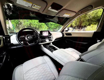Nissan Pathfinder SV 3.5L V6 | GCC Specs | Accident-Free | Excellent Condition | 1327/Month-12