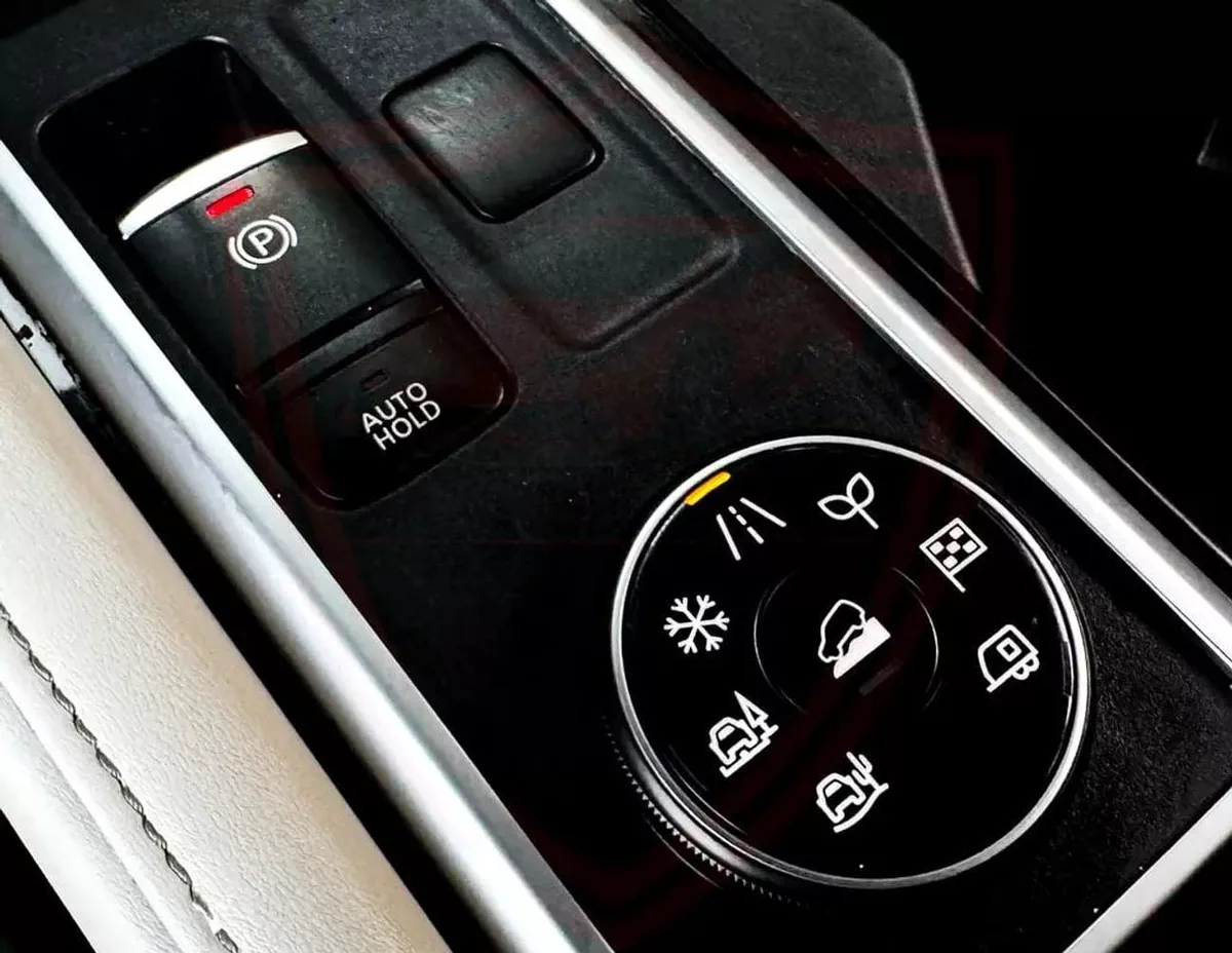 Nissan Pathfinder SV 3.5L V6 | GCC Specs | Accident-Free | Excellent Condition | 1327/Month-16-0