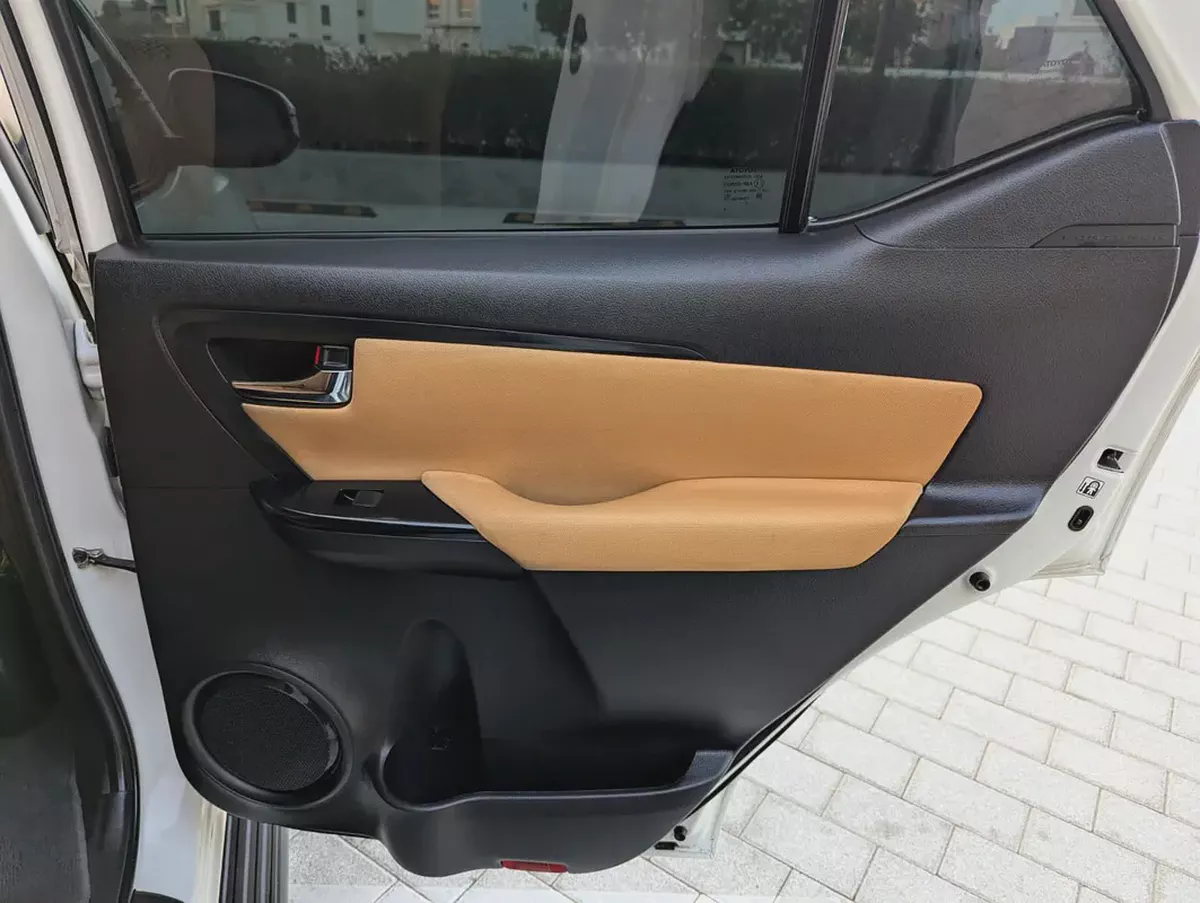 Toyota Fortuner 2022 EXR GCC Specs V4 2.7L Interior and Exterior Excellent Condition-10-10