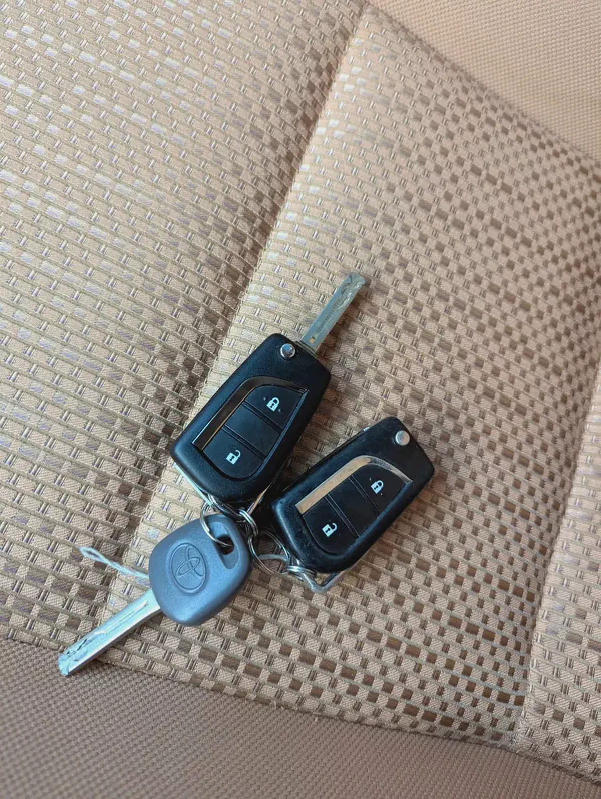 Toyota Fortuner 2022 EXR GCC Specs V4 2.7L Interior and Exterior Excellent Condition-17-17