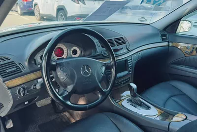 BENZ E320 | 2004 | CLEAN CAR | JAPAN IMPORT-9