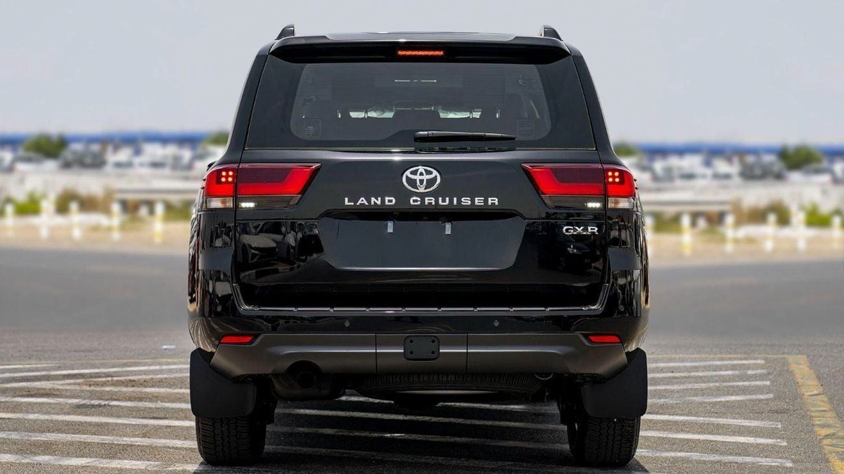 Toyota Land Cruiser GXR LC GXR 3.3D\(LHD) TOYOTA LAND CRUISER LC300 GXR 3.3D AT MY2025 – BLACK-8-0