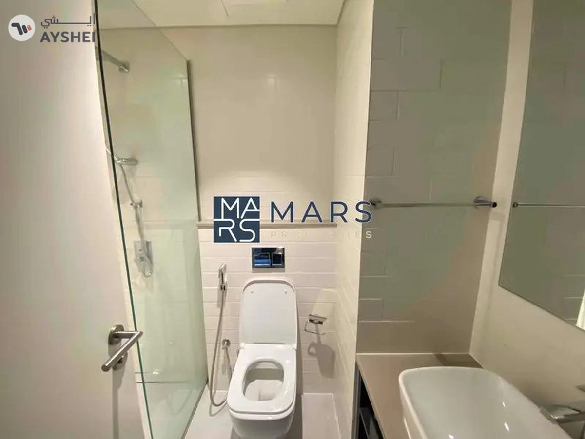 The Vibrant Studio Apartment | Spacious | East Village Aljada