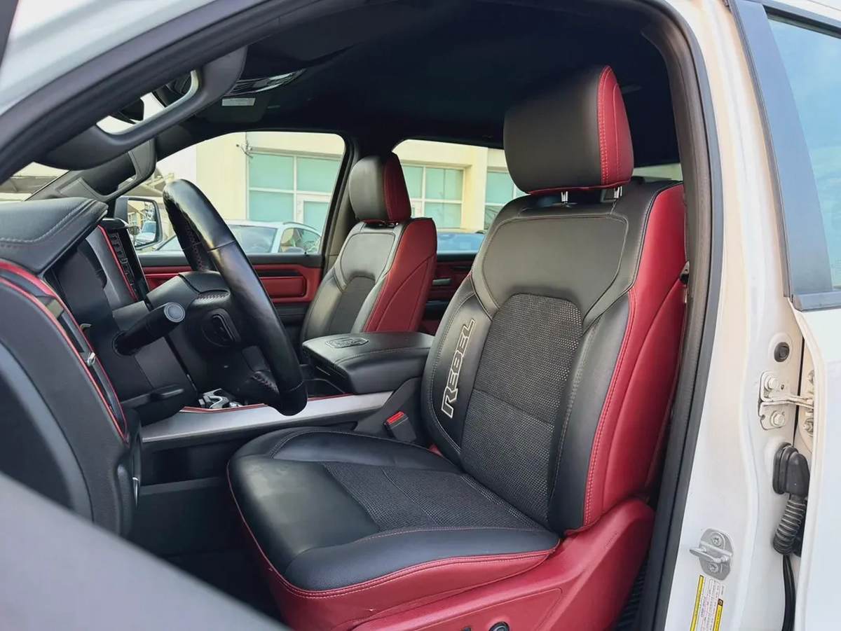 (2019) DODGE RAM //REBEL// GCC FULL OPTION -ORIGINAL PAINT--9-9