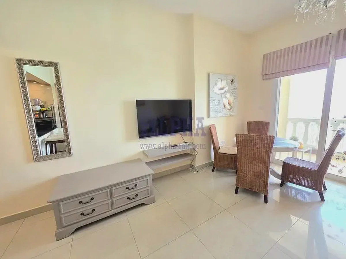Fully Furnished |1BHK | Lagoon view-3-3