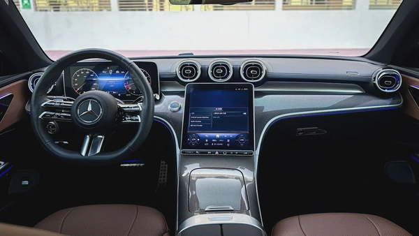 2024 | Coupe Mercedes Benz CLE200 AMG Package | Low Mileage | Warranty