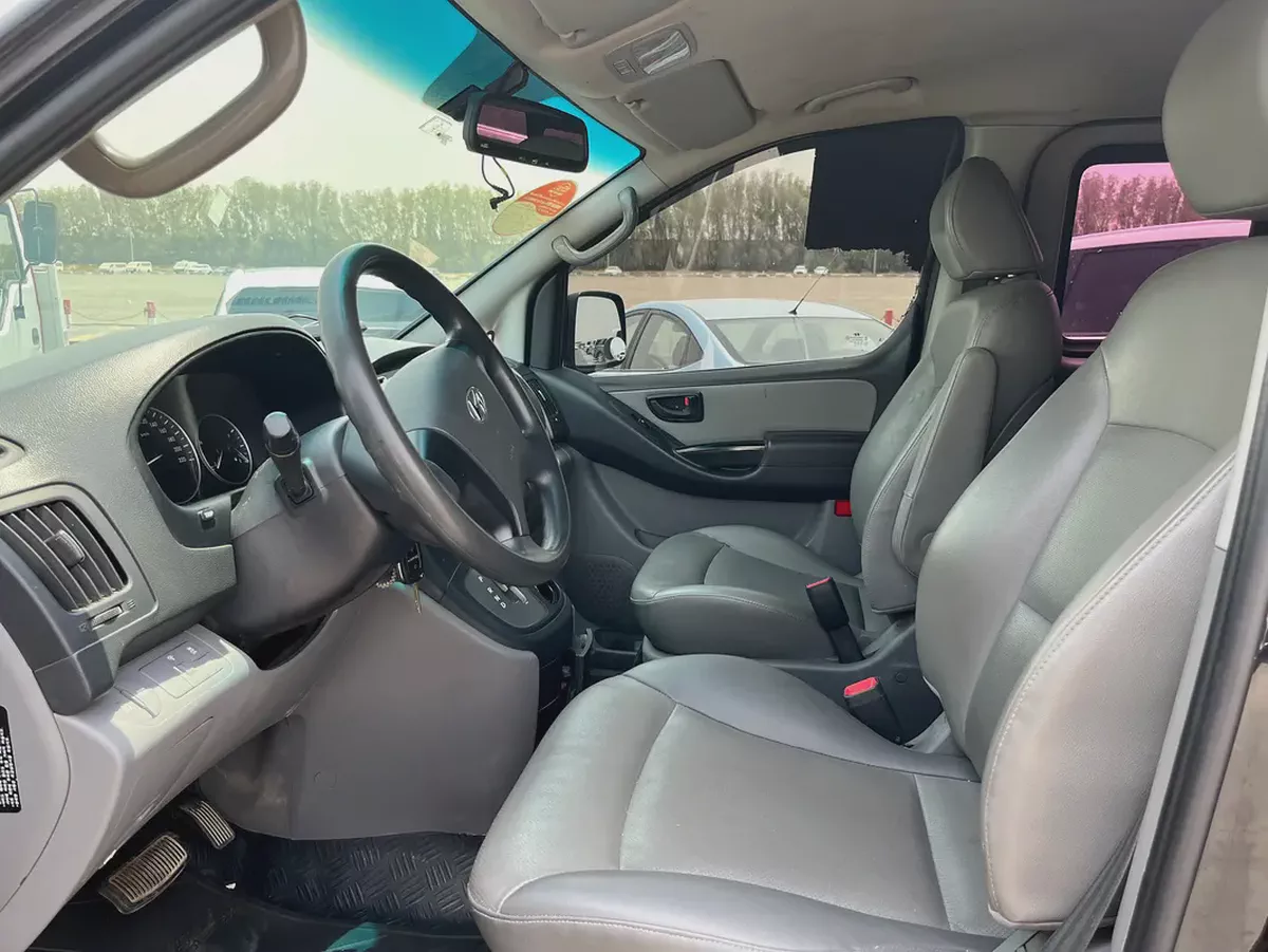 Hyundai H1 GLS 2017 Korean Specs-6-6