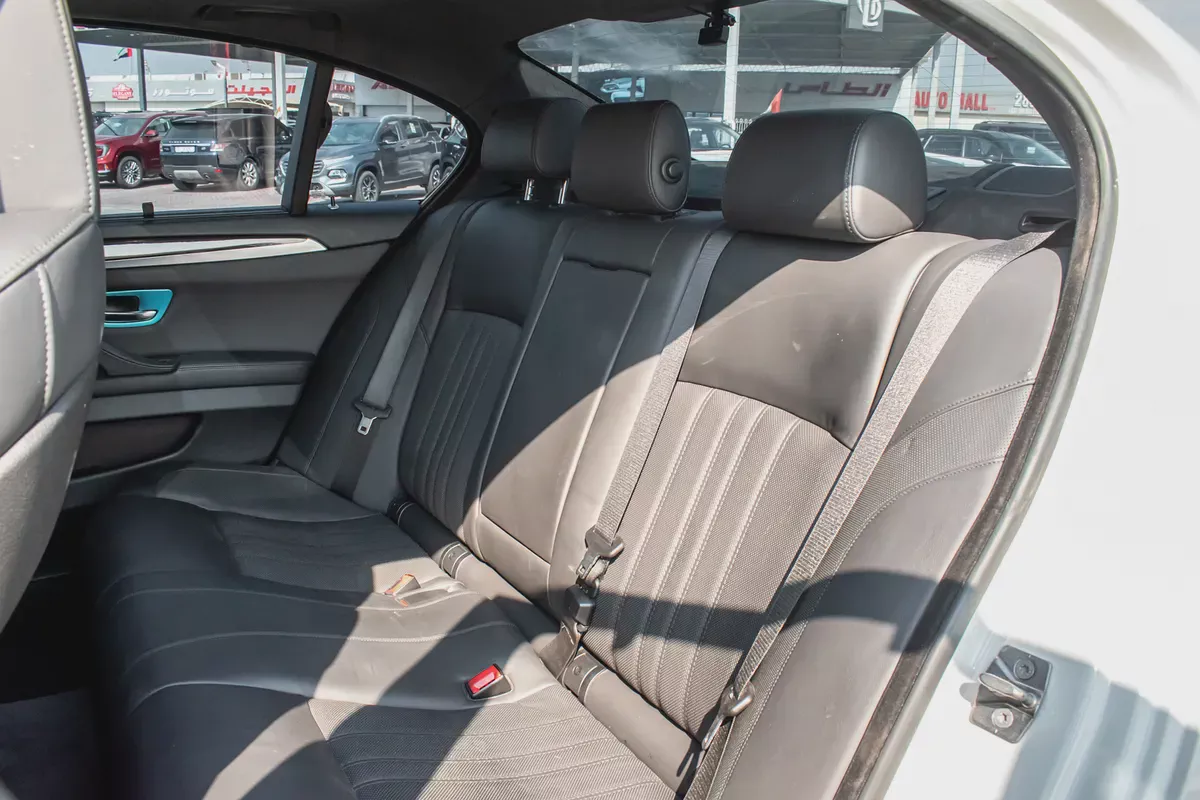 2012 - BMW M5 - IMMACULATE CONDITION - ONLY 82,000 KM DONE-15-15