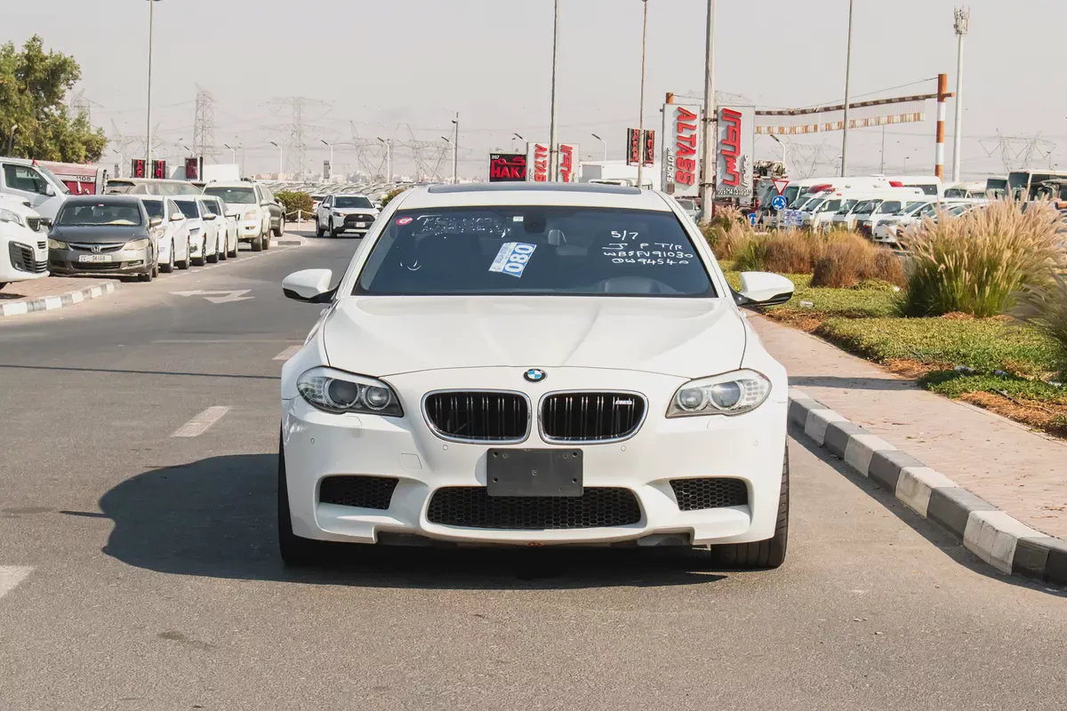 2012 - BMW M5 - IMMACULATE CONDITION - ONLY 82,000 KM DONE-1-1