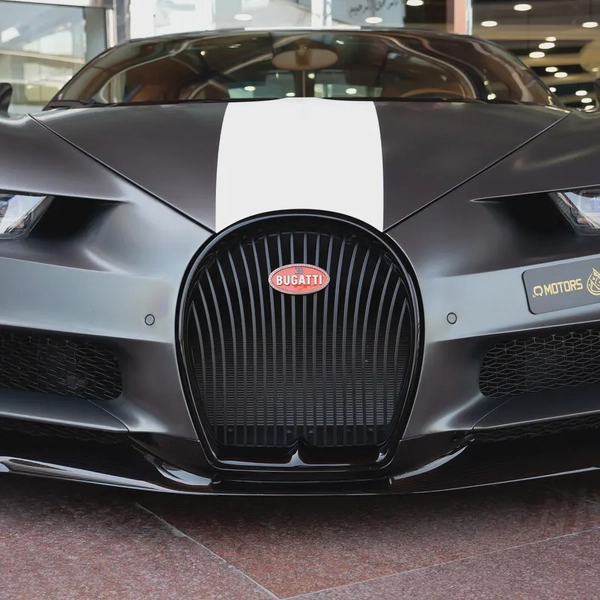 2021  BUGATTI CHRION LES LEGANDS DU CIEL ( 1 OF 20 ) DONE 6000KM ( 4 YEARS WARRANTY+ SERVICE )